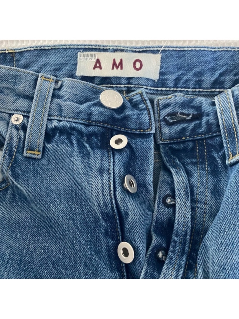 AMO LOVERBOY Loved Button-fly Crop Raw hem